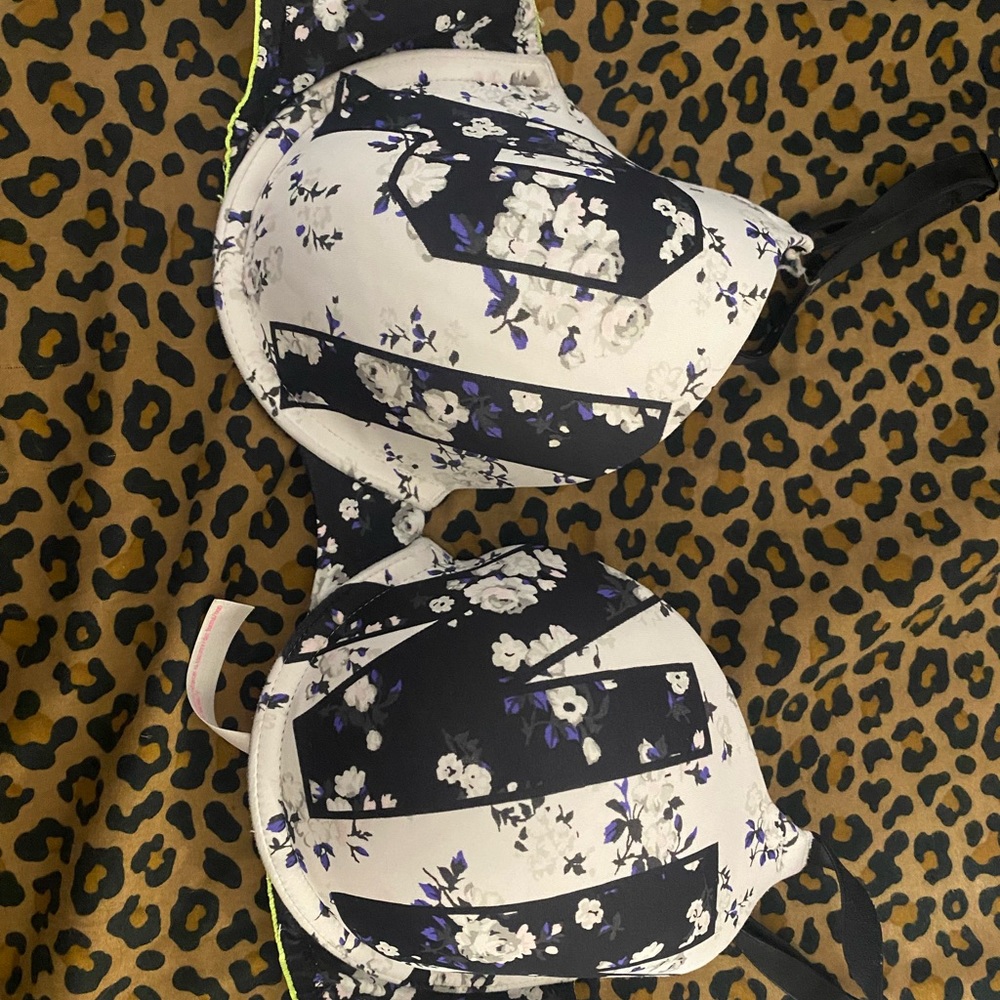PINK bra